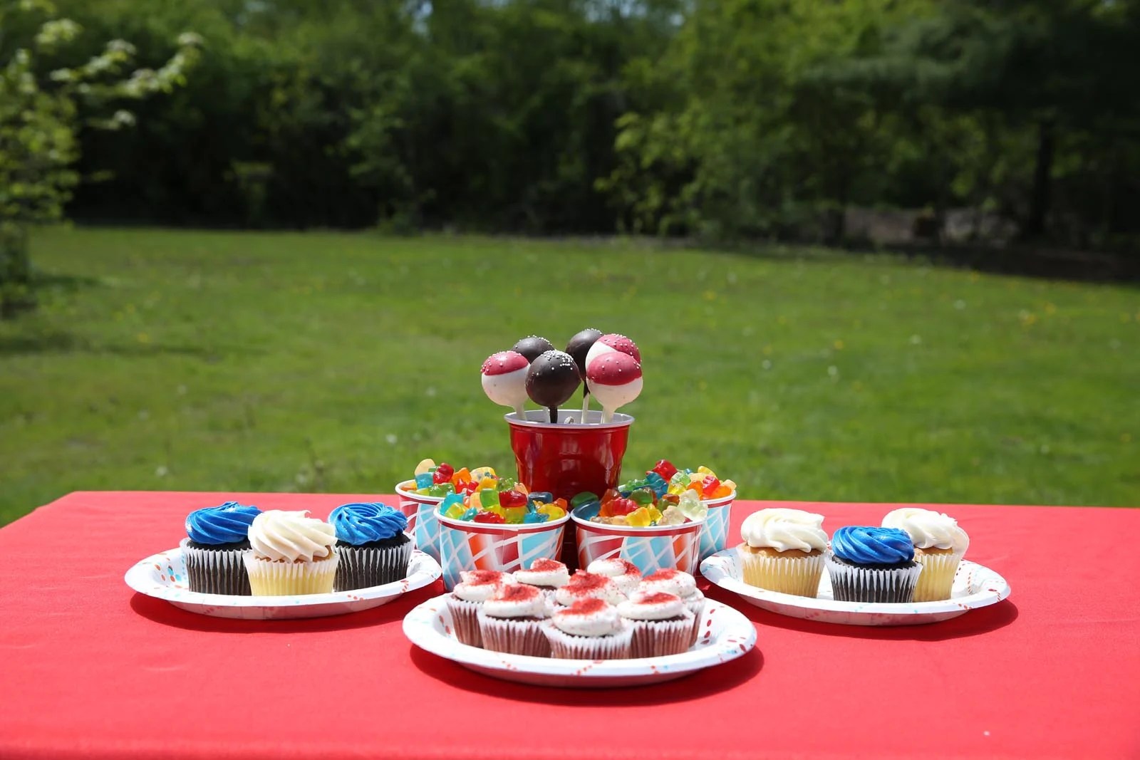 3 Tips to Create the Perfect Outdoor Dessert Buffet